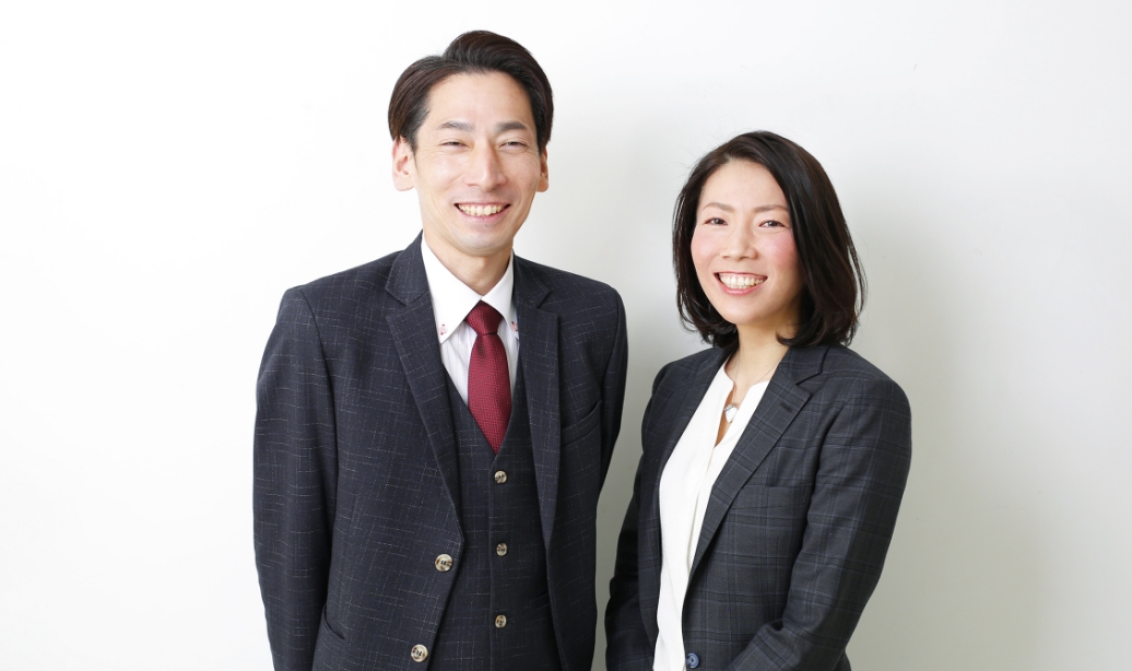 代表が2人写っている写真