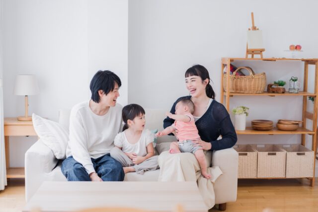 家族4人のイメージ